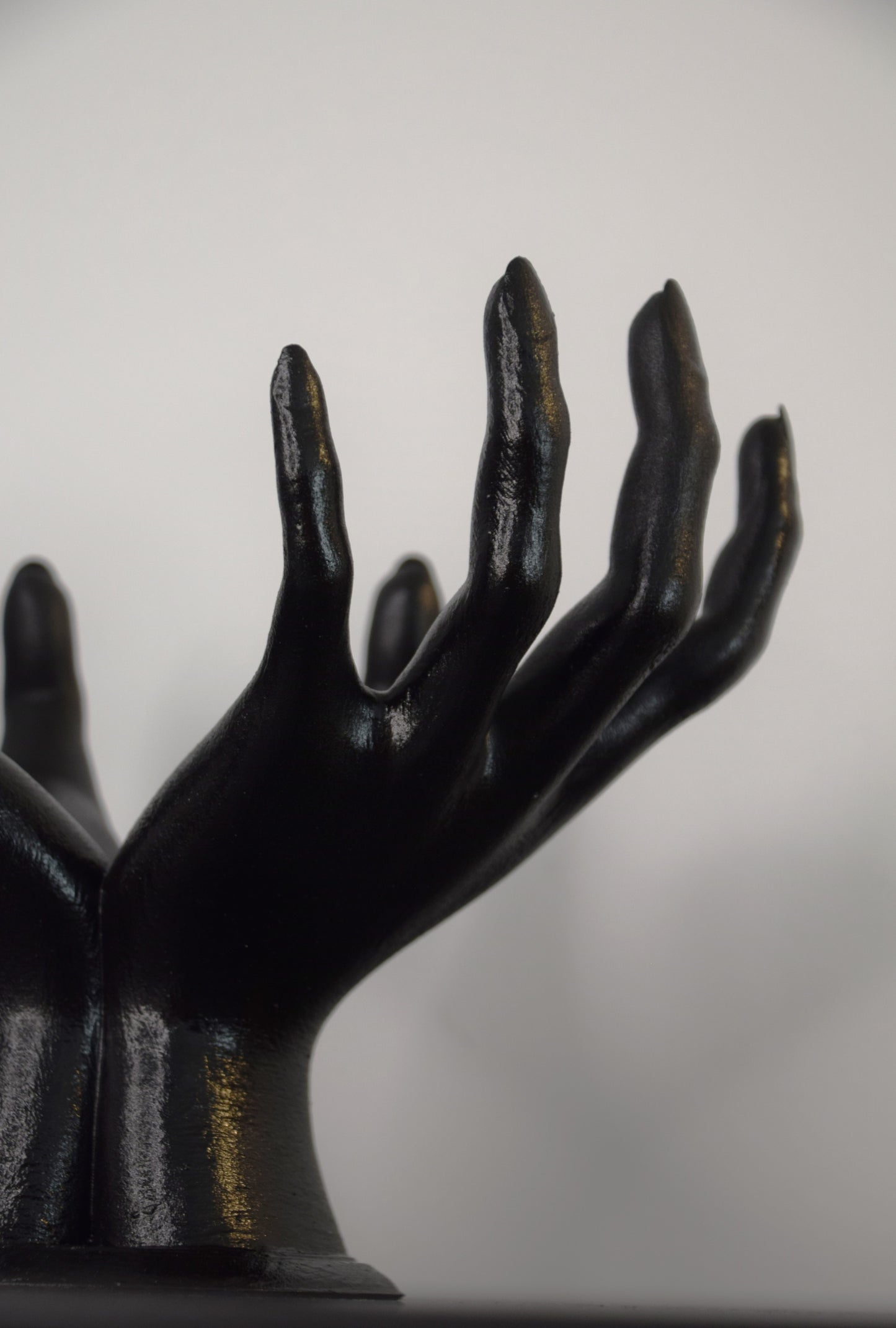 Gothic Hands Decor Holder, Witch Hand Sculpture Stand for Jewelry, Keys & Home Display