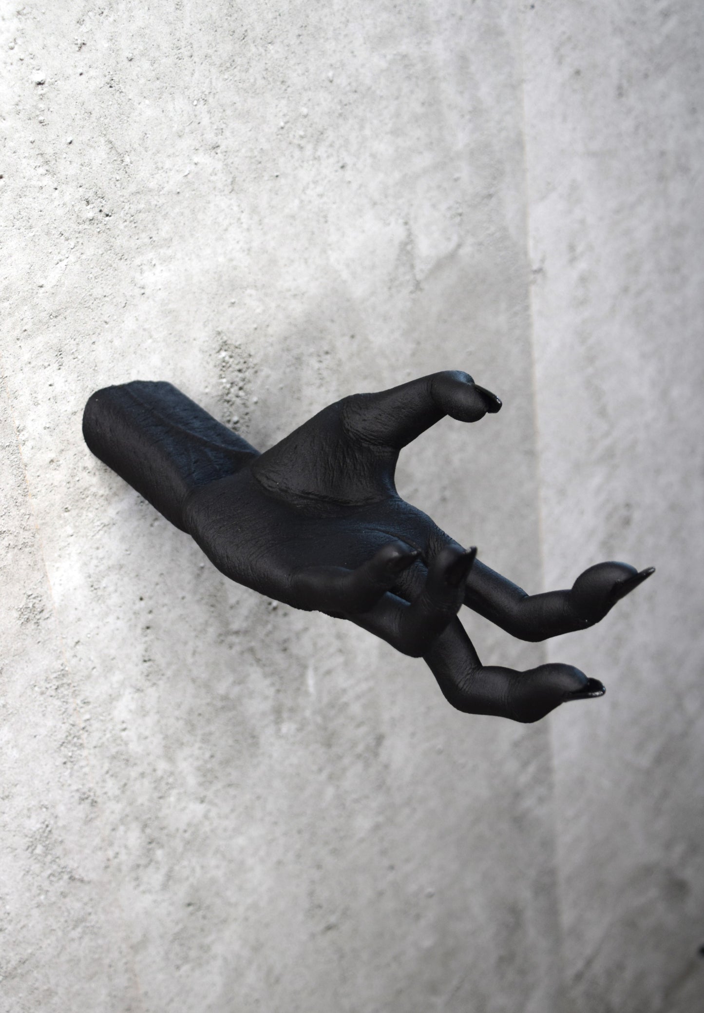 Witch Hand Wall Decor – Gothic Hand Sculpture Hook, Jewelry Display, Horror Wall Accent