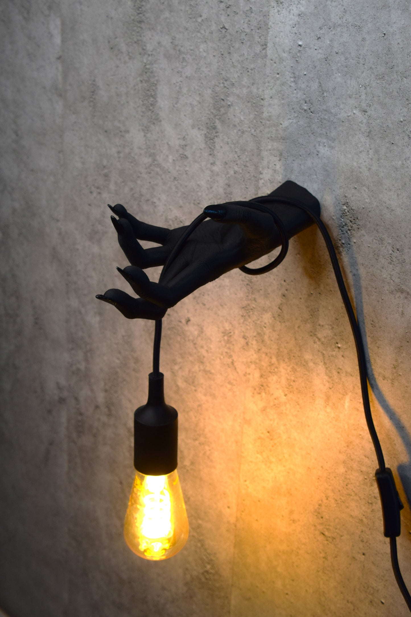 Witch Hand Wall Lamp, Gothic Hand Light Fixture, Horror Wall Sconce, Dark Aesthetic Lighting Decor